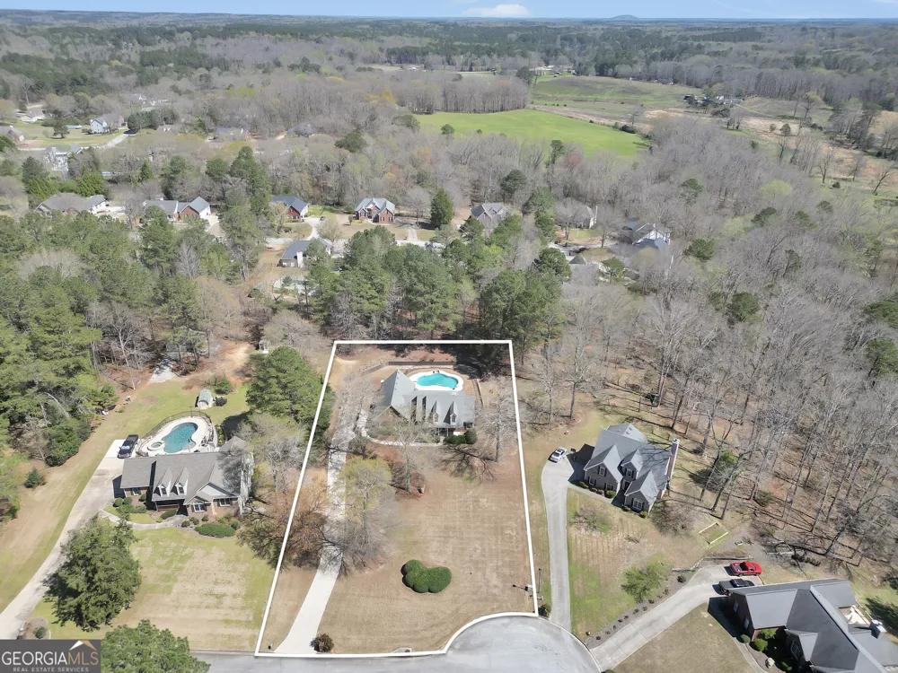 65 Oak LN Oxford, GA 30054