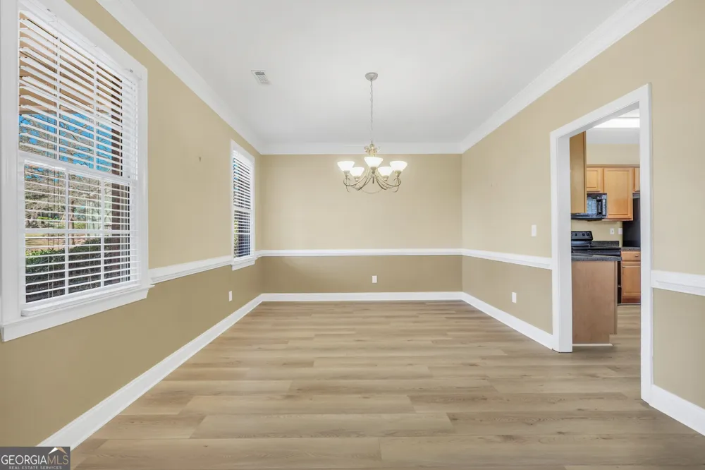 65 Oak LN Oxford, GA 30054
