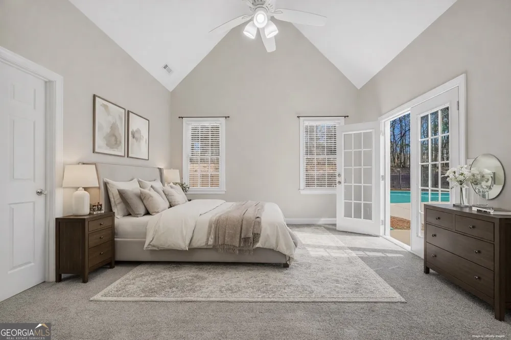 65 Oak LN Oxford, GA 30054