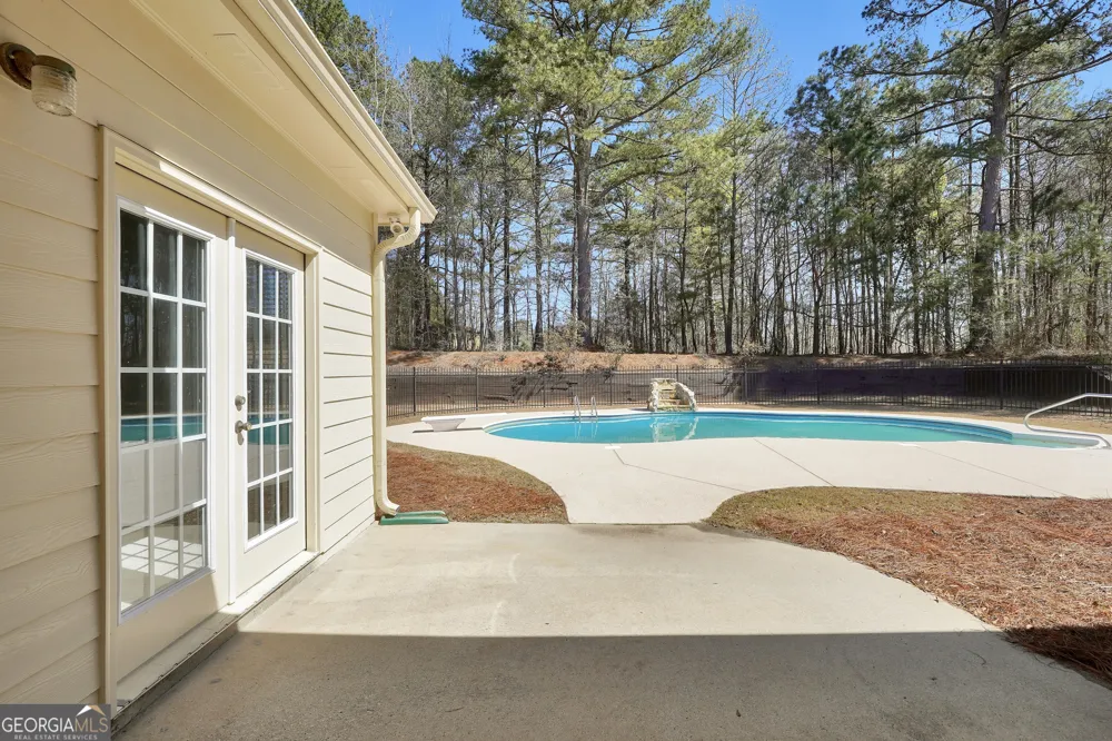 65 Oak LN Oxford, GA 30054