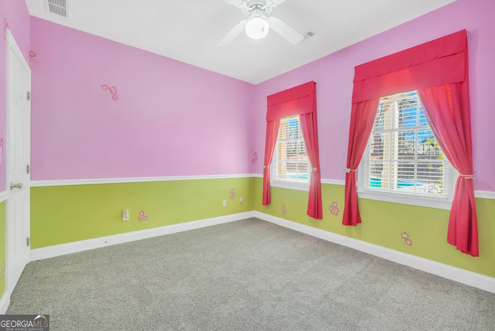 65 Oak LN Oxford, GA 30054