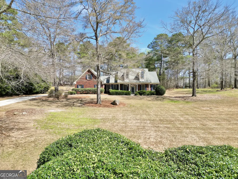 65 Oak LN Oxford, GA 30054