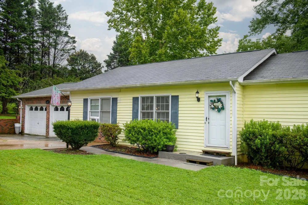 409 Cottrell Hill Road Lenoir, NC 28645