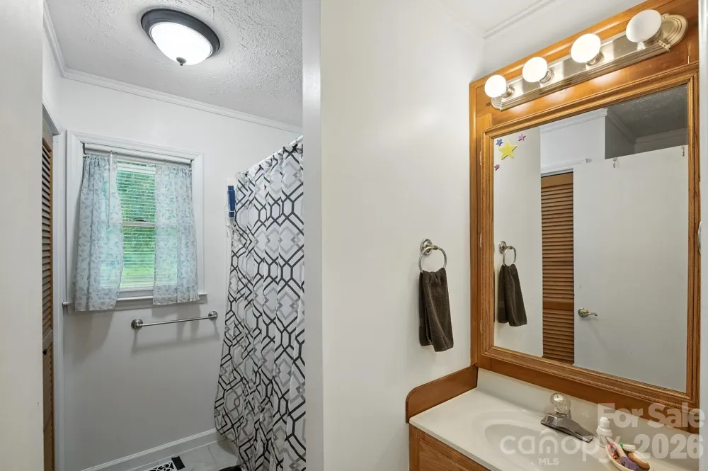 409 Cottrell Hill Road Lenoir, NC 28645
