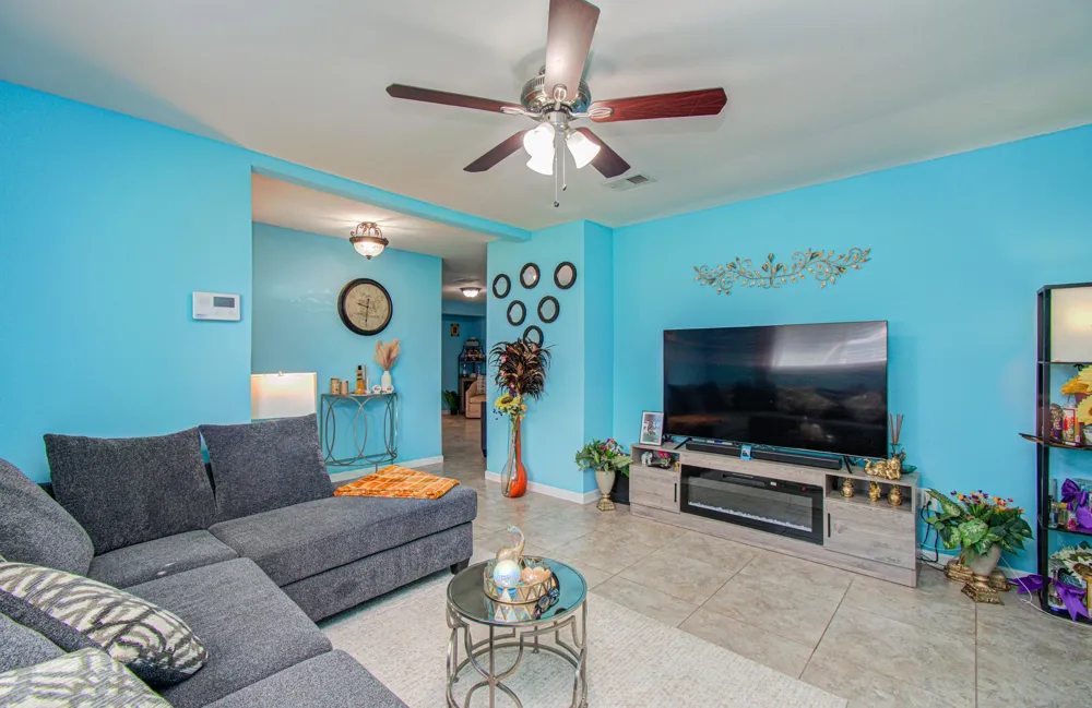 1115 Iowa Street South Houston, TX 77587