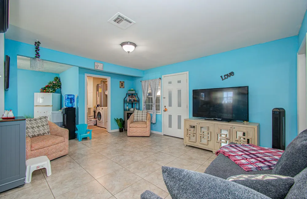 1115 Iowa Street South Houston, TX 77587