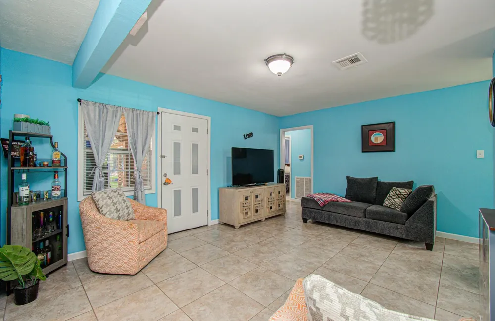 1115 Iowa Street South Houston, TX 77587