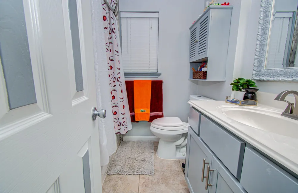 1115 Iowa Street South Houston, TX 77587