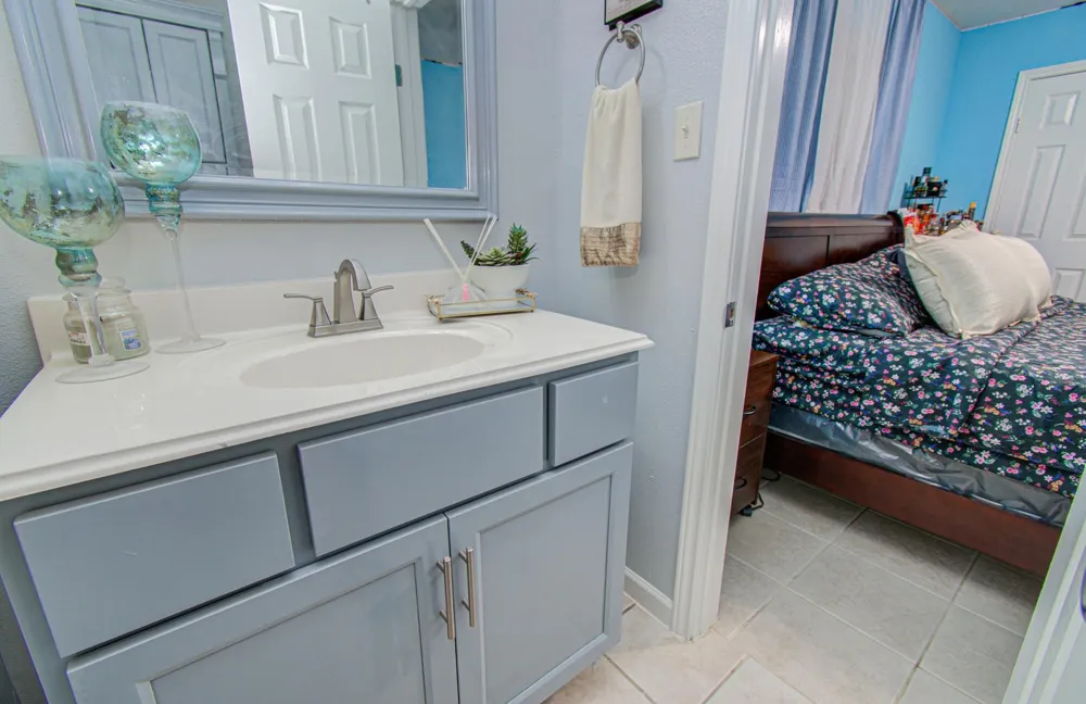 1115 Iowa Street South Houston, TX 77587