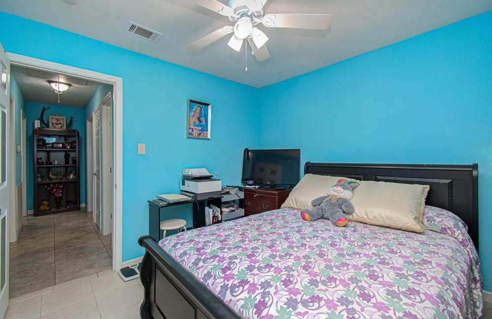 1115 Iowa Street South Houston, TX 77587