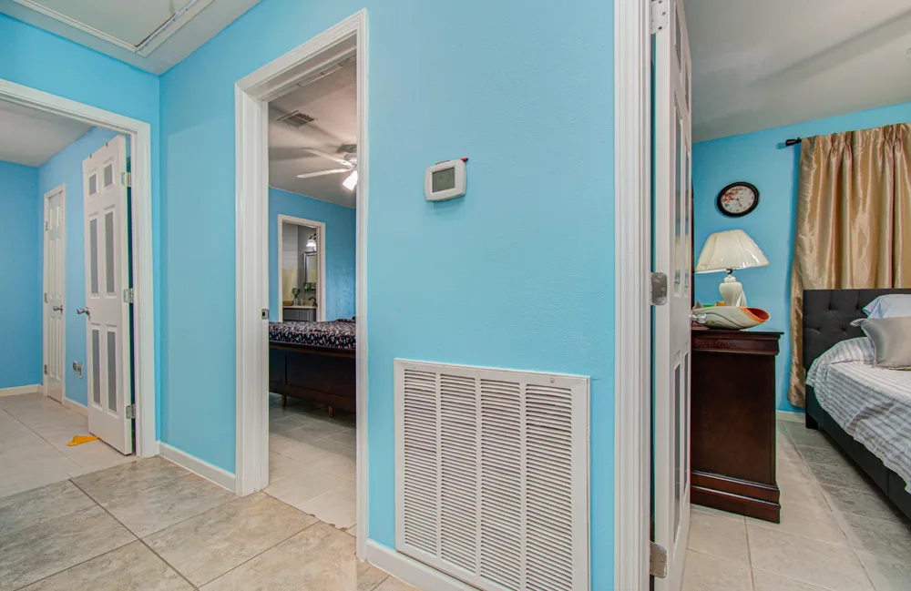 1115 Iowa Street South Houston, TX 77587
