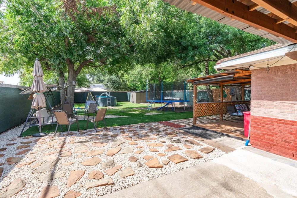 1115 Iowa Street South Houston, TX 77587
