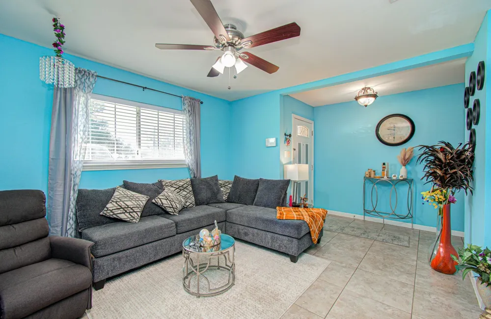 1115 Iowa Street South Houston, TX 77587