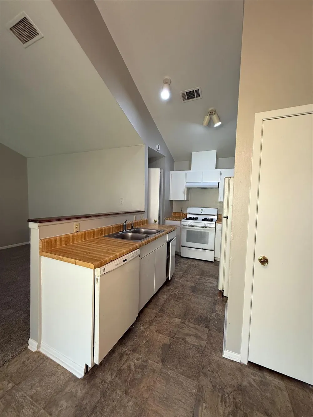 616 Normal Park Drive #A Huntsville, TX 77320