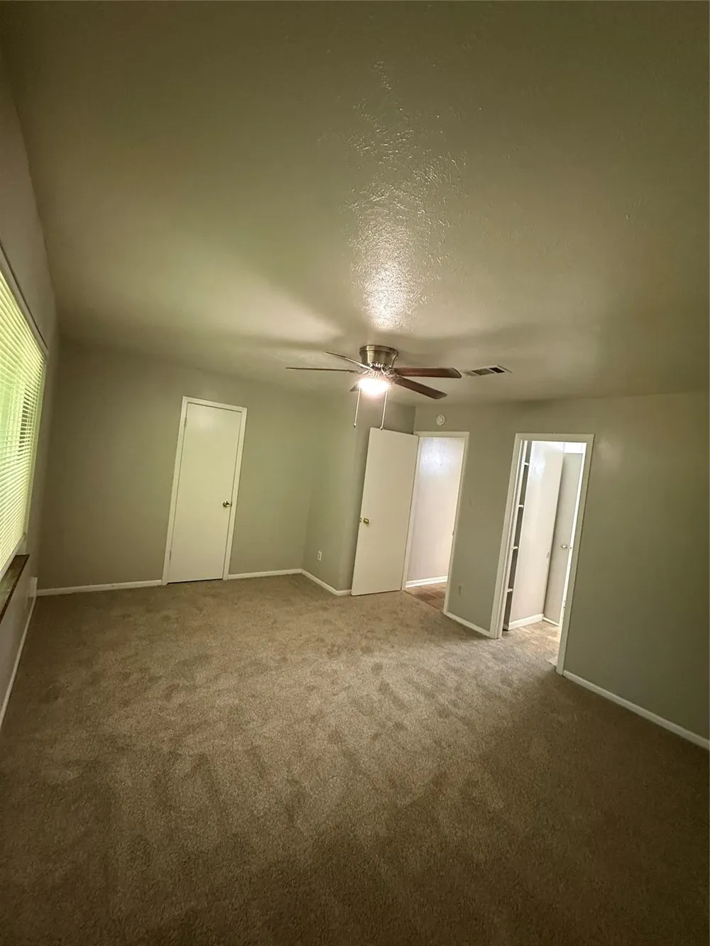 616 Normal Park Drive #A Huntsville, TX 77320