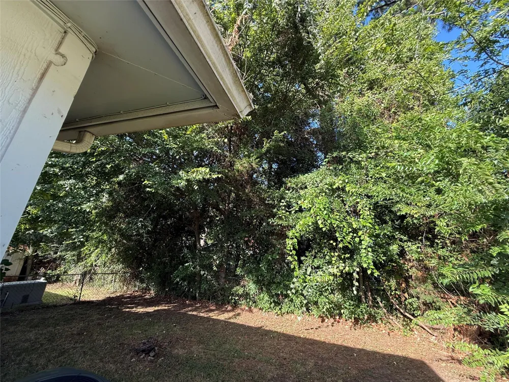 616 Normal Park Drive #A Huntsville, TX 77320