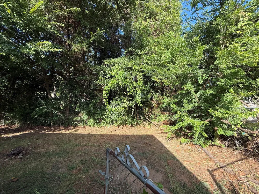 616 Normal Park Drive #A Huntsville, TX 77320