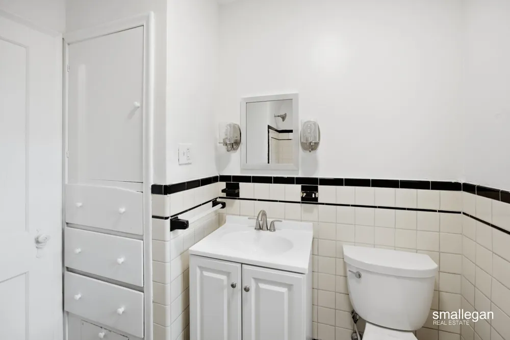958 Ada Avenue Muskegon City, MI 49442