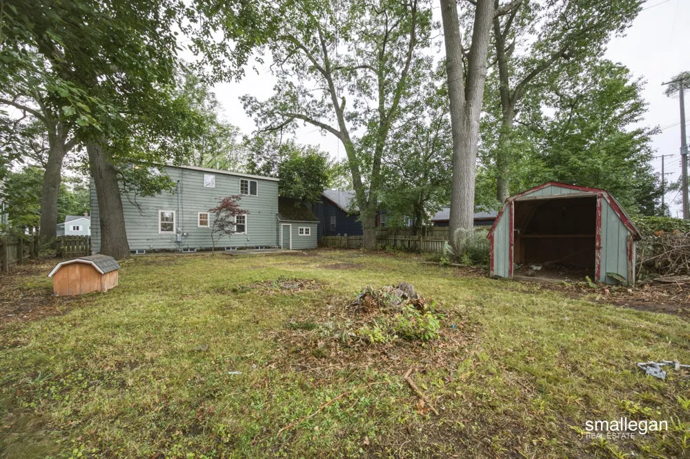 958 Ada Avenue Muskegon City, MI 49442
