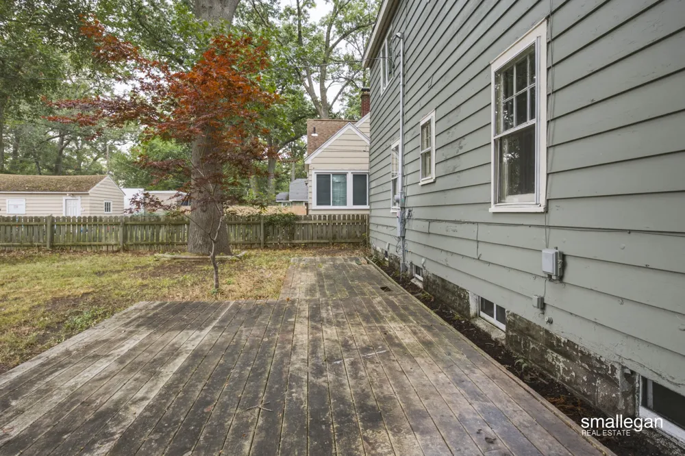 958 Ada Avenue Muskegon City, MI 49442