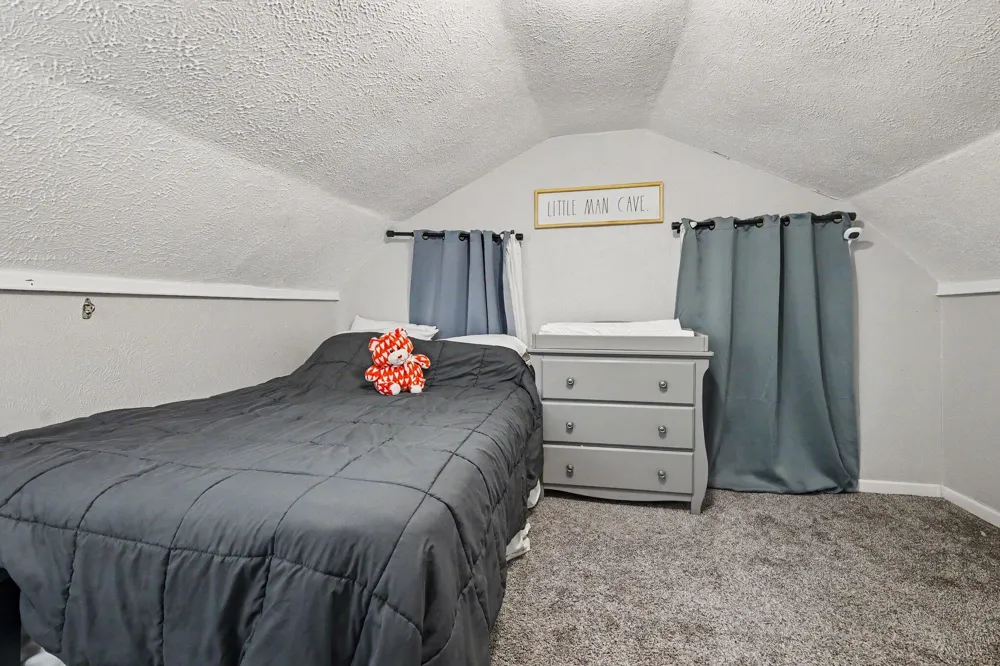125 Maplelawn Street SE Kentwood City, MI 49548