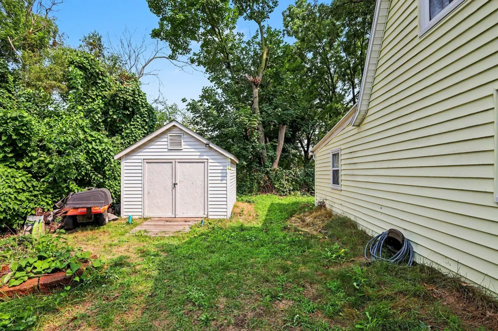 125 Maplelawn Street SE Kentwood City, MI 49548