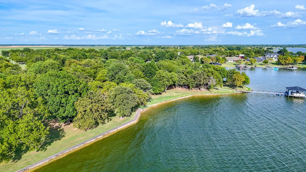 Embarcadero Kerens, TX 75144