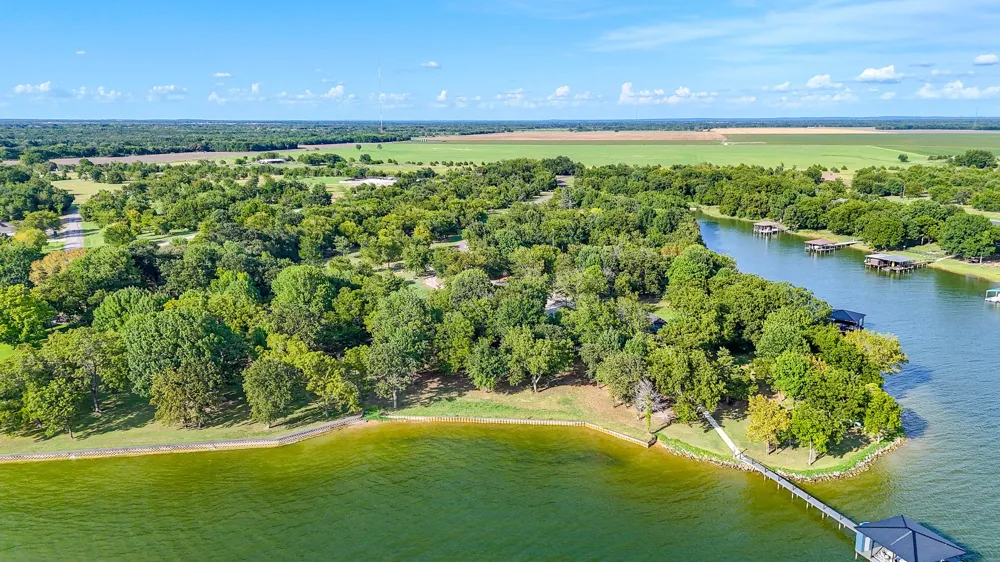 Embarcadero Kerens, TX 75144