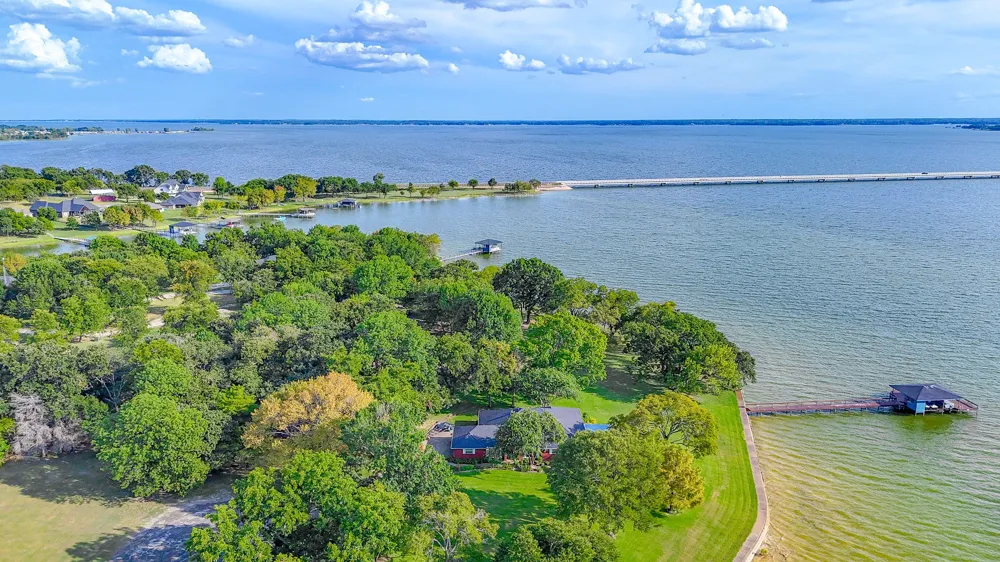 Embarcadero Kerens, TX 75144