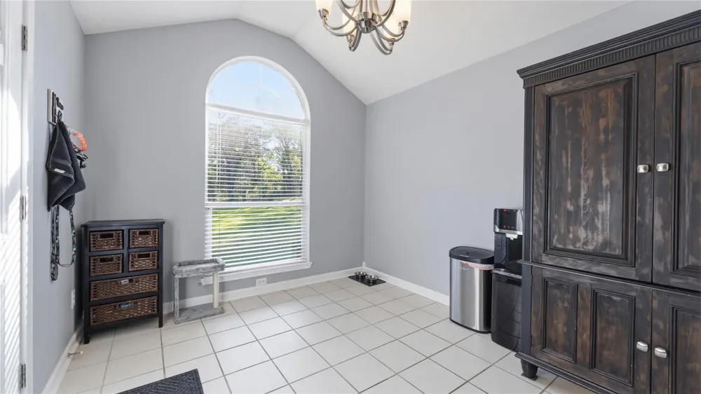 13 Westwood Drive Huntsville, TX 77320