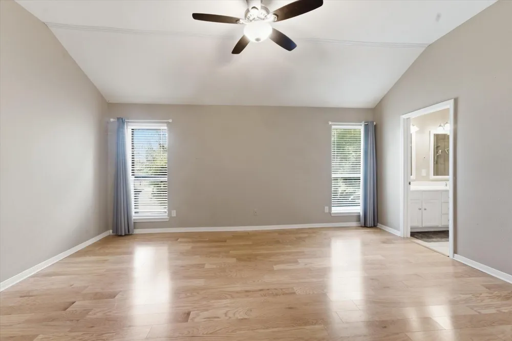 13 Westwood Drive Huntsville, TX 77320