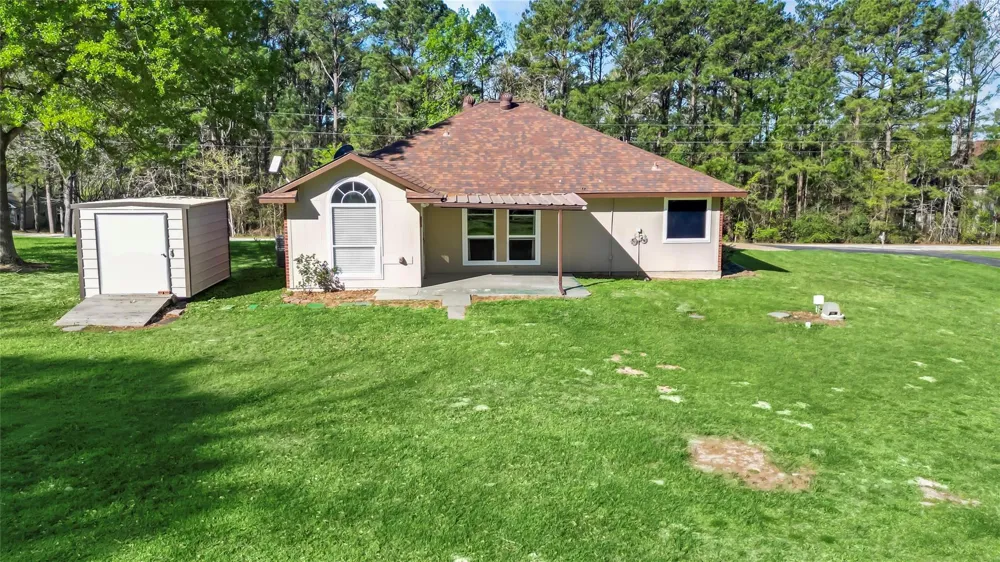 13 Westwood Drive Huntsville, TX 77320