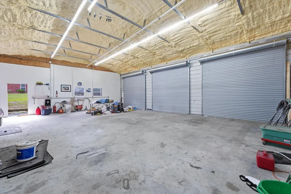 13 Westwood Drive Huntsville, TX 77320