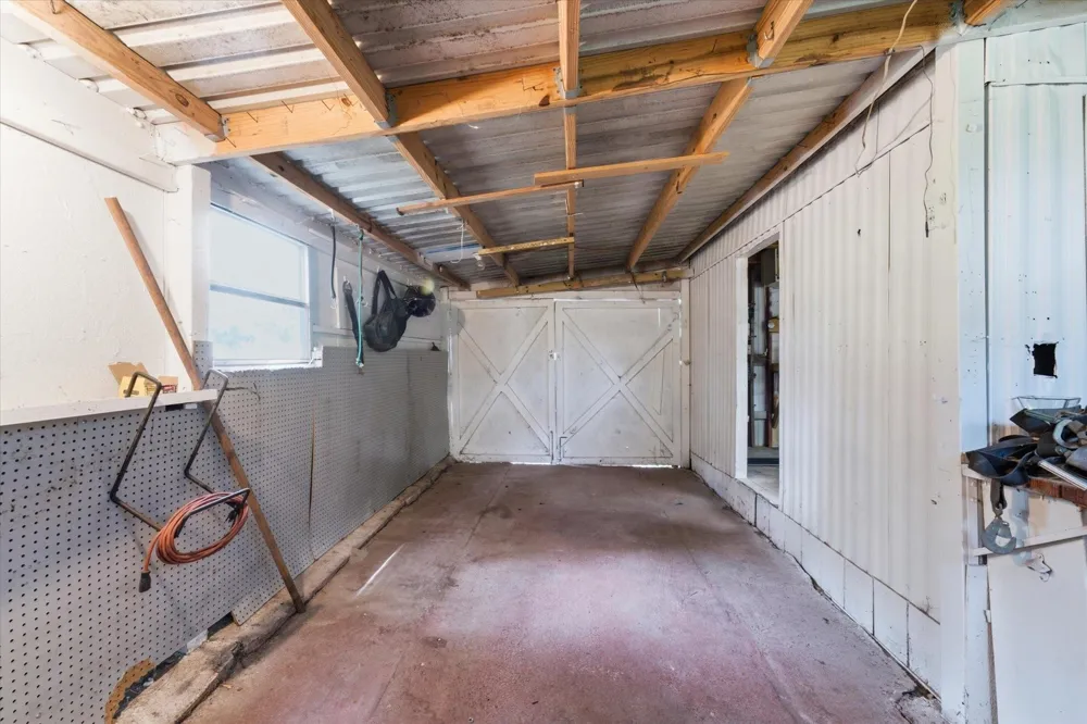 13 Westwood Drive Huntsville, TX 77320