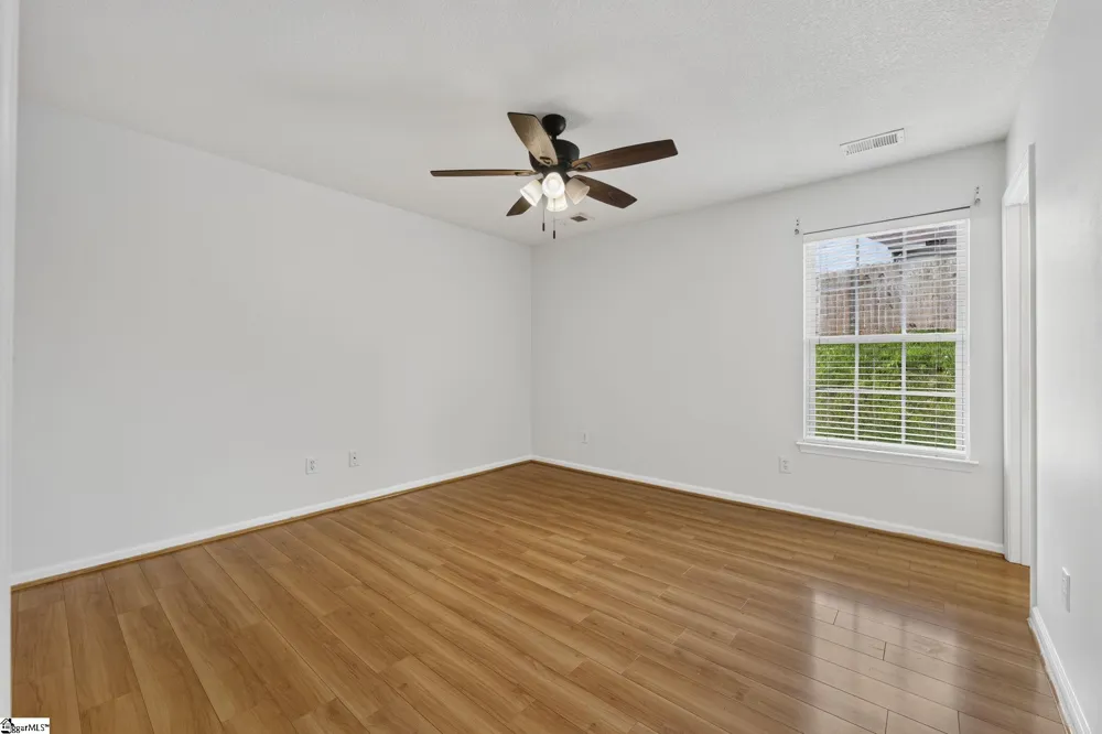 206 Juniper Leaf Way Greer, SC 29651