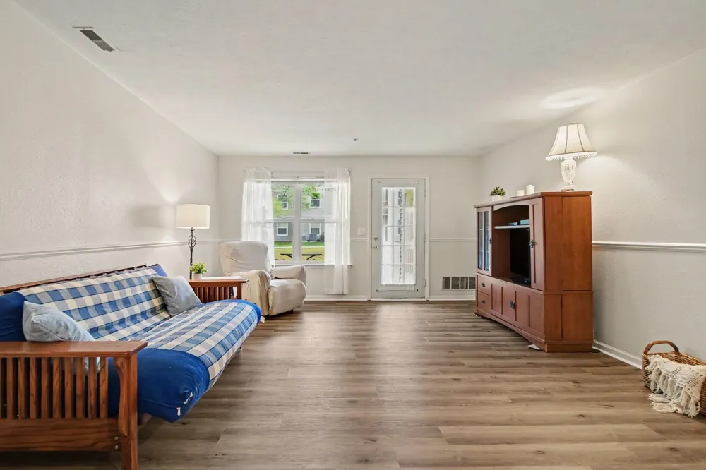 1369 Millbrook Trail Ann Arbor, MI 48108