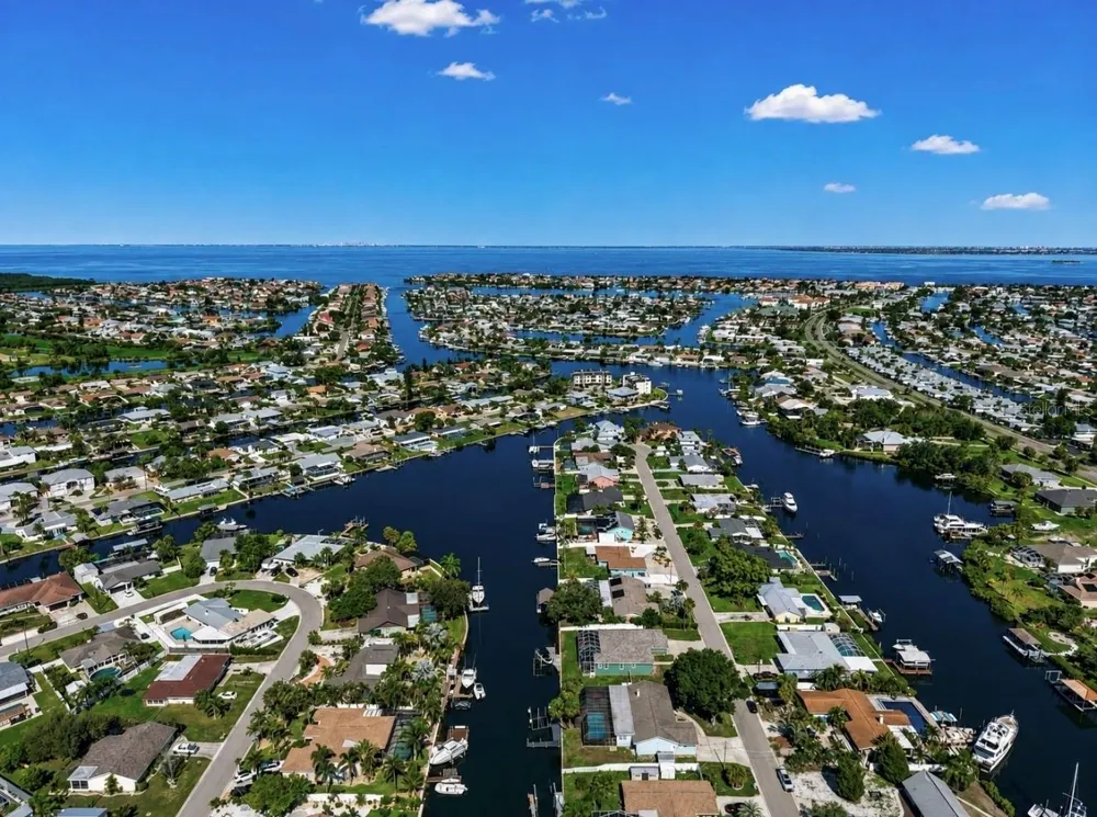 708 SPANISH MAIN DRIVE Apollo Beach, FL 33572