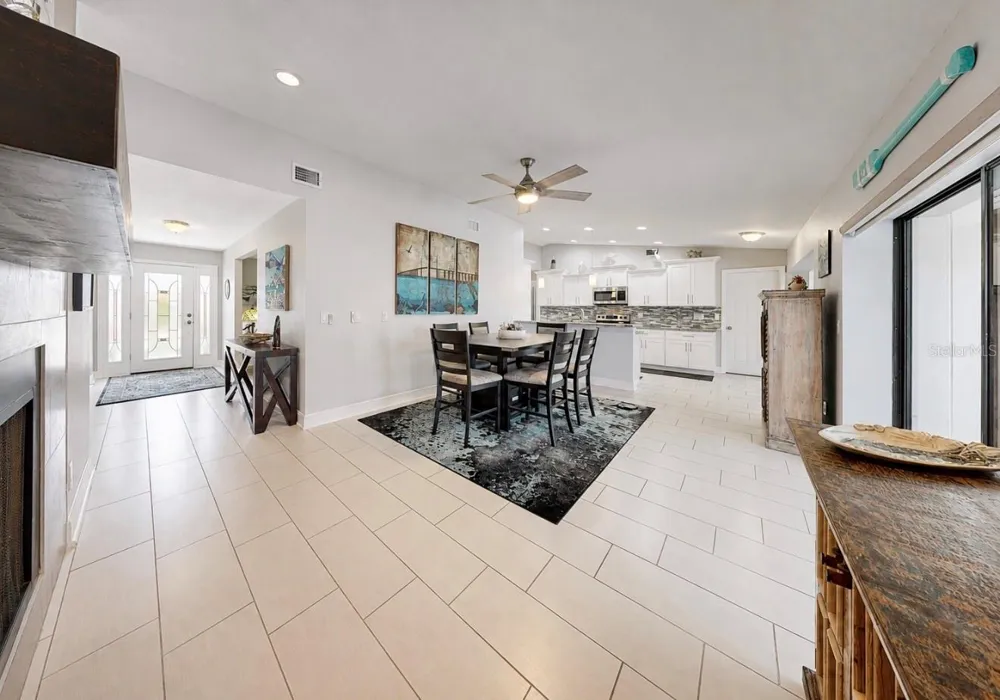 708 SPANISH MAIN DRIVE Apollo Beach, FL 33572