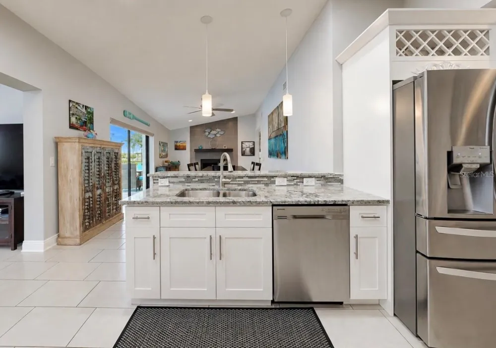 708 SPANISH MAIN DRIVE Apollo Beach, FL 33572