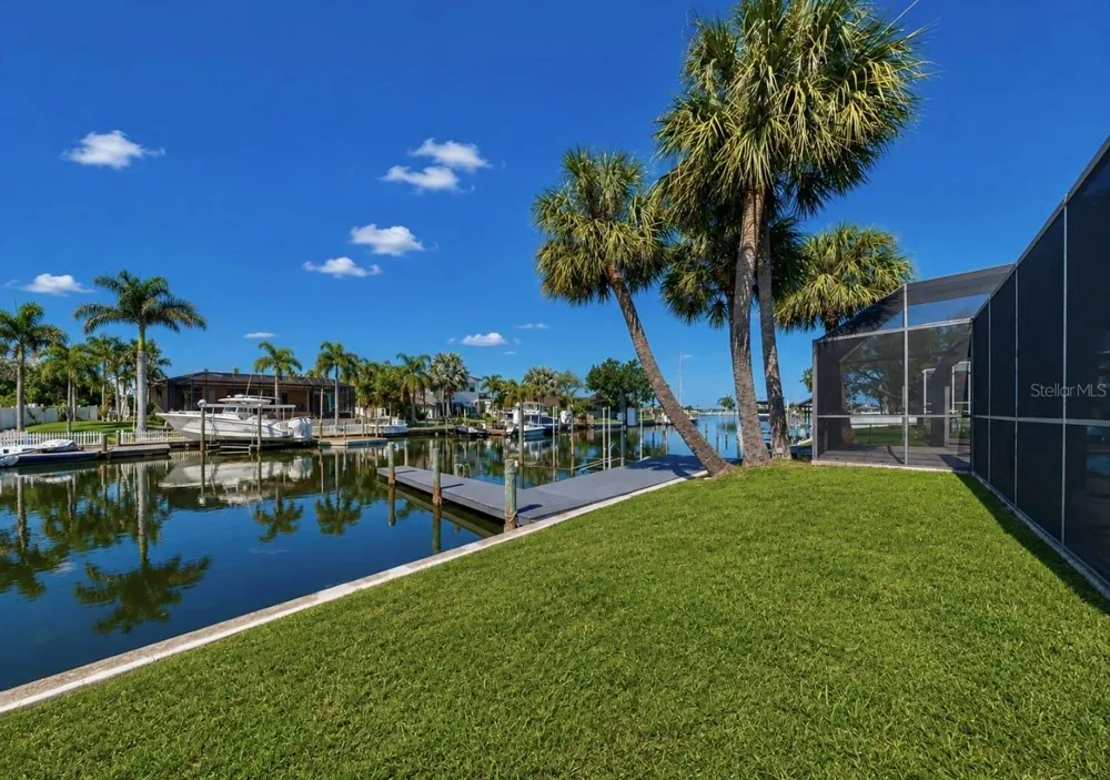 708 SPANISH MAIN DRIVE Apollo Beach, FL 33572