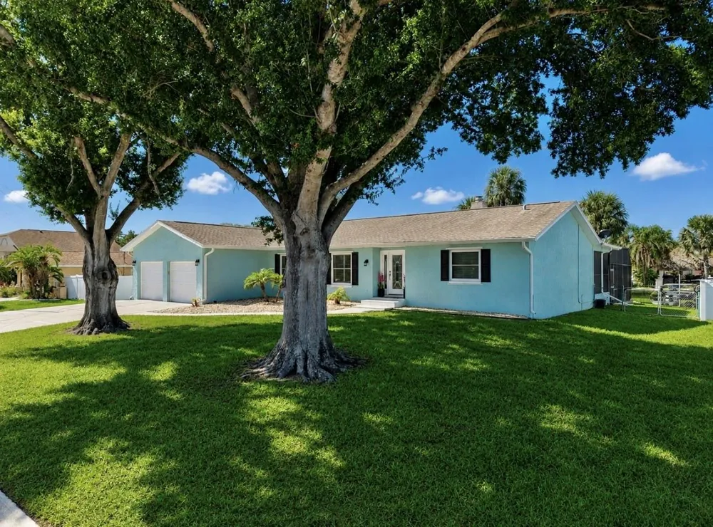 708 SPANISH MAIN DRIVE Apollo Beach, FL 33572