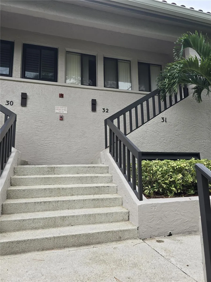 1802 MARINER DR #32 Tarpon Springs, FL 34689