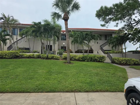1802 MARINER DR #32