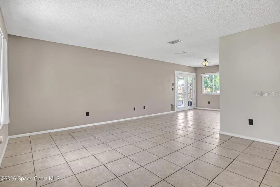 1671 CHARLES BOULEVARD NE Palm Bay, FL 32907