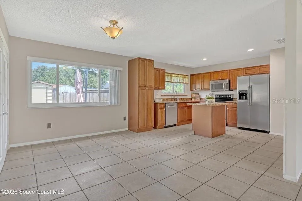 1671 CHARLES BOULEVARD NE Palm Bay, FL 32907
