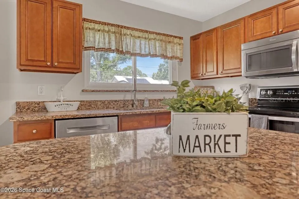 1671 CHARLES BOULEVARD NE Palm Bay, FL 32907