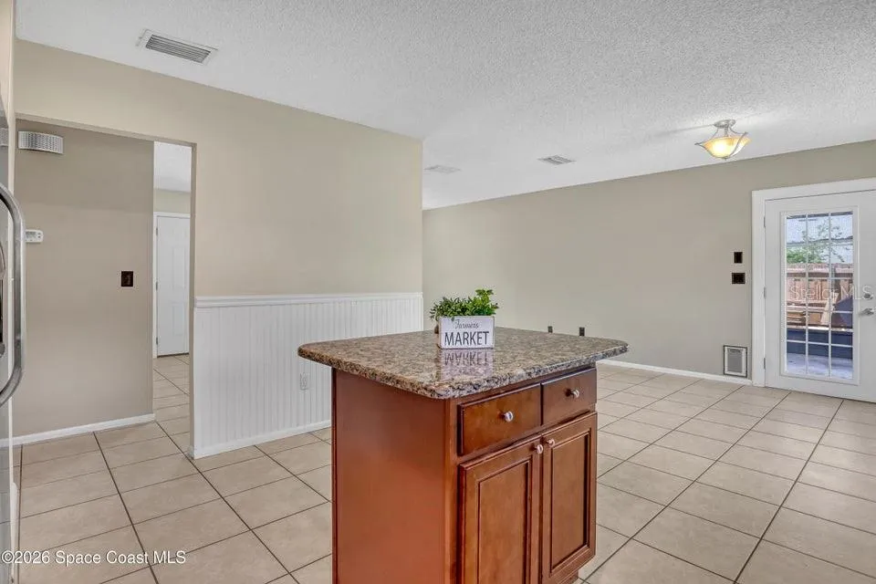 1671 CHARLES BOULEVARD NE Palm Bay, FL 32907
