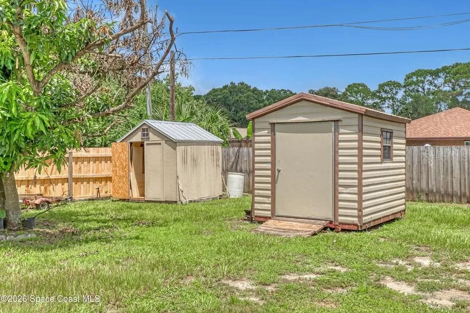 1671 CHARLES BOULEVARD NE Palm Bay, FL 32907