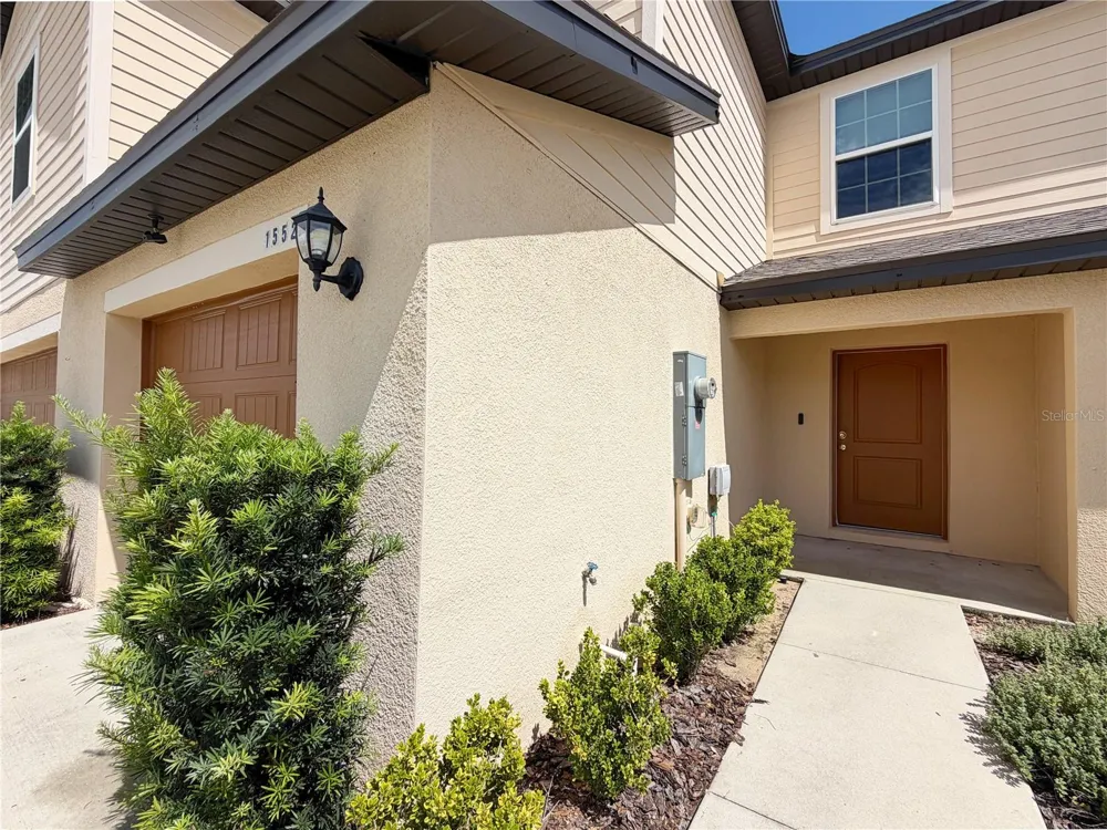 1552 WYNFORD CIRCLE Tavares, FL 32778