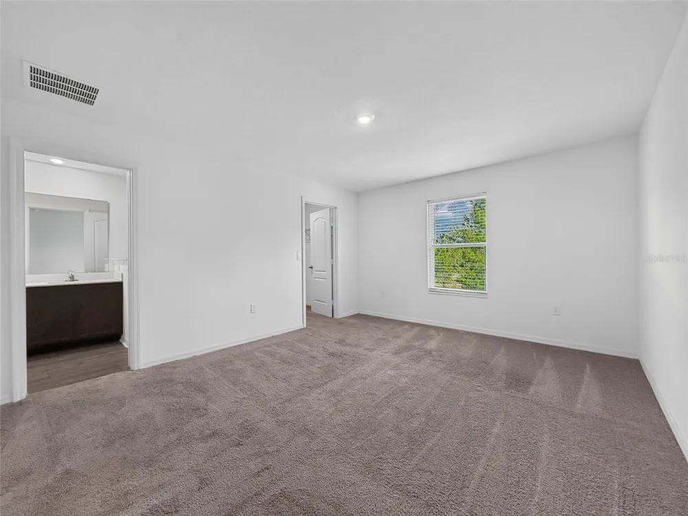 1552 WYNFORD CIRCLE Tavares, FL 32778